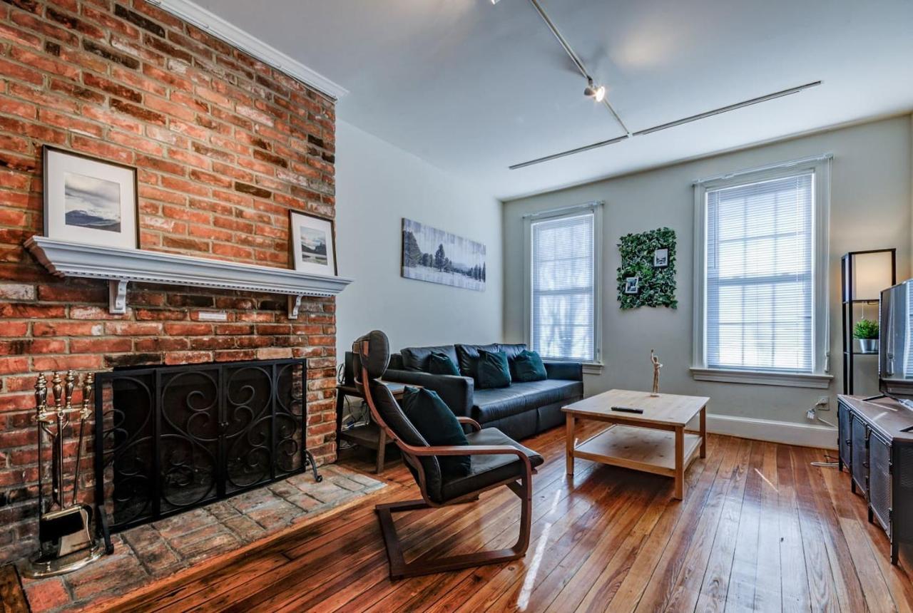 3Br Colonial House With Parking By Cozysuites Alexandria Buitenkant foto